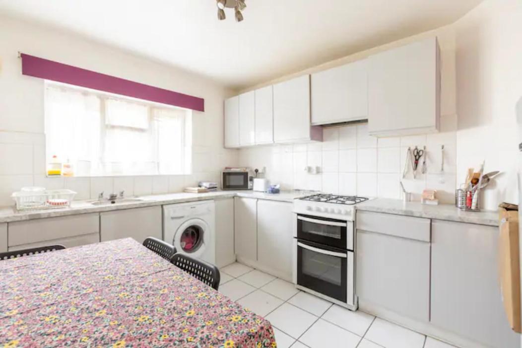 Cosy 1 Bedroom Flat Near Barking Town Centre Kültér fotó